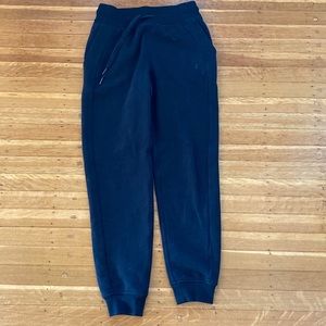 Lululemon Joggers size 4 barley worn